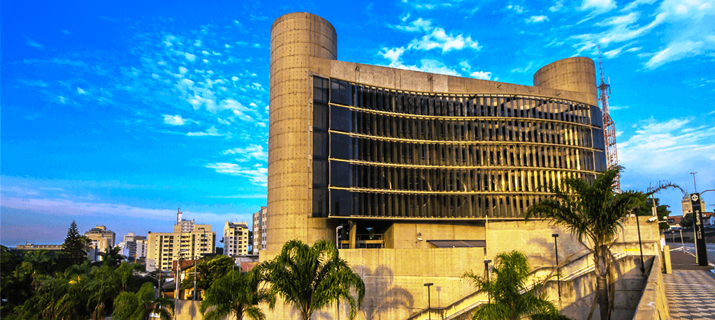 Fachada do Unibes Cultural em São Paulo